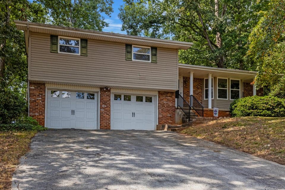Photo of 919 Carrie Lane