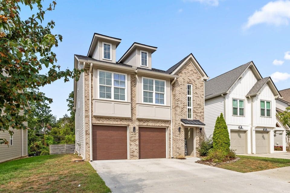Photo of 1349 Carrington Way