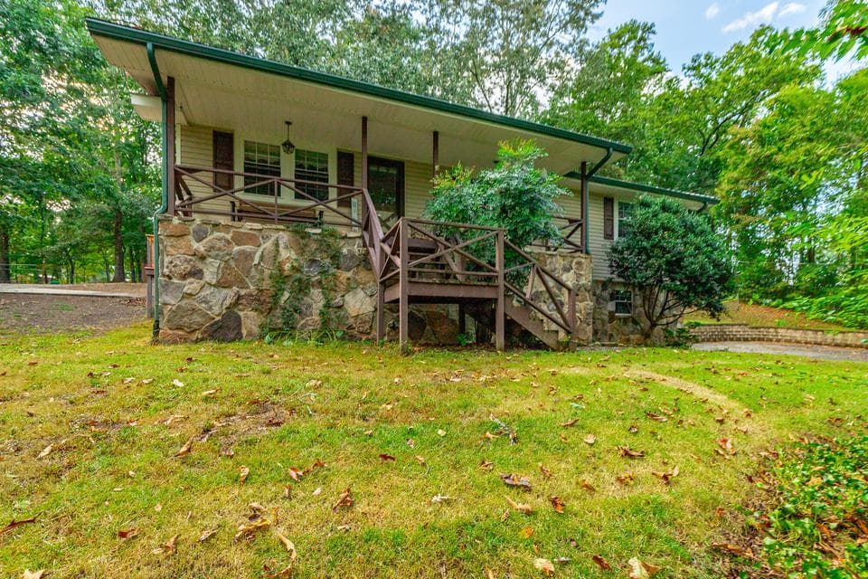 Photo of 8983 Hale Road