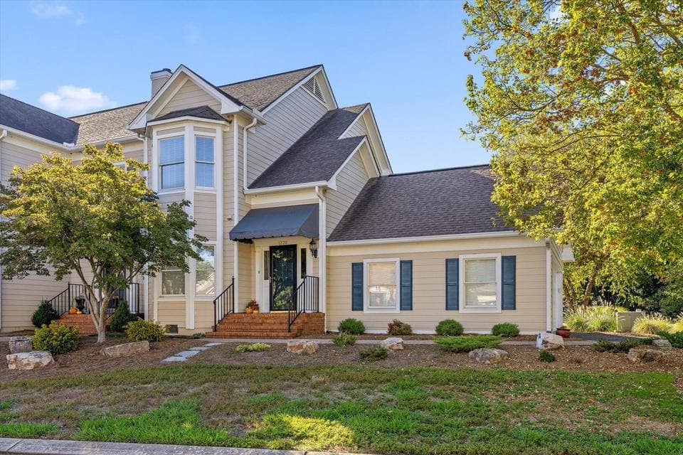 Photo of 1220 Bridgewater Lane