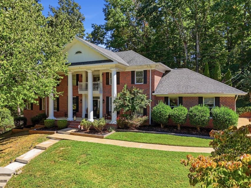 Photo of 4726 Buckingham Drive