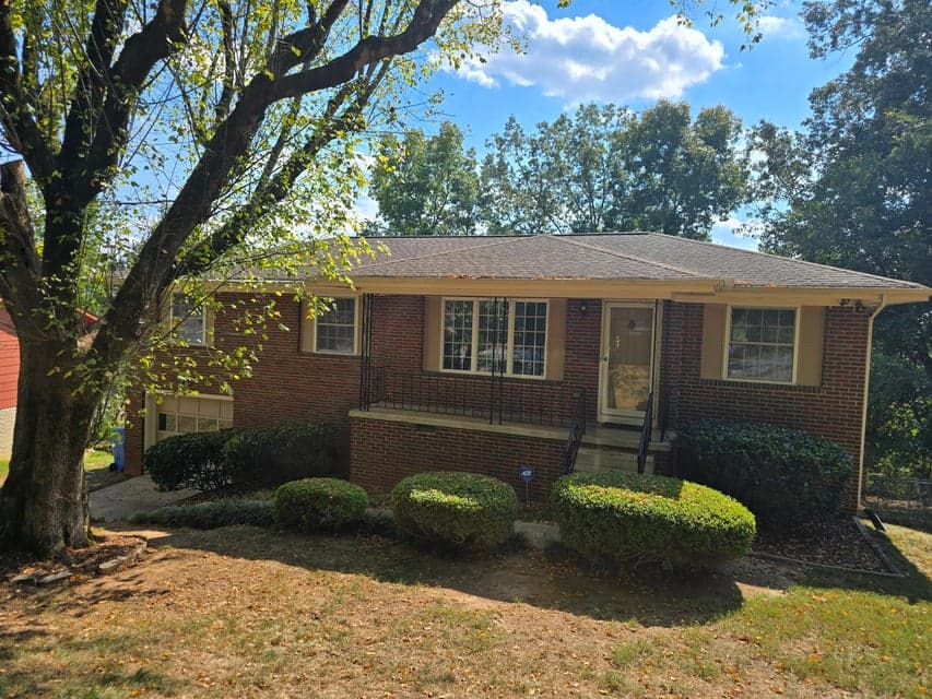 Photo of 548 Las Lomas Drive