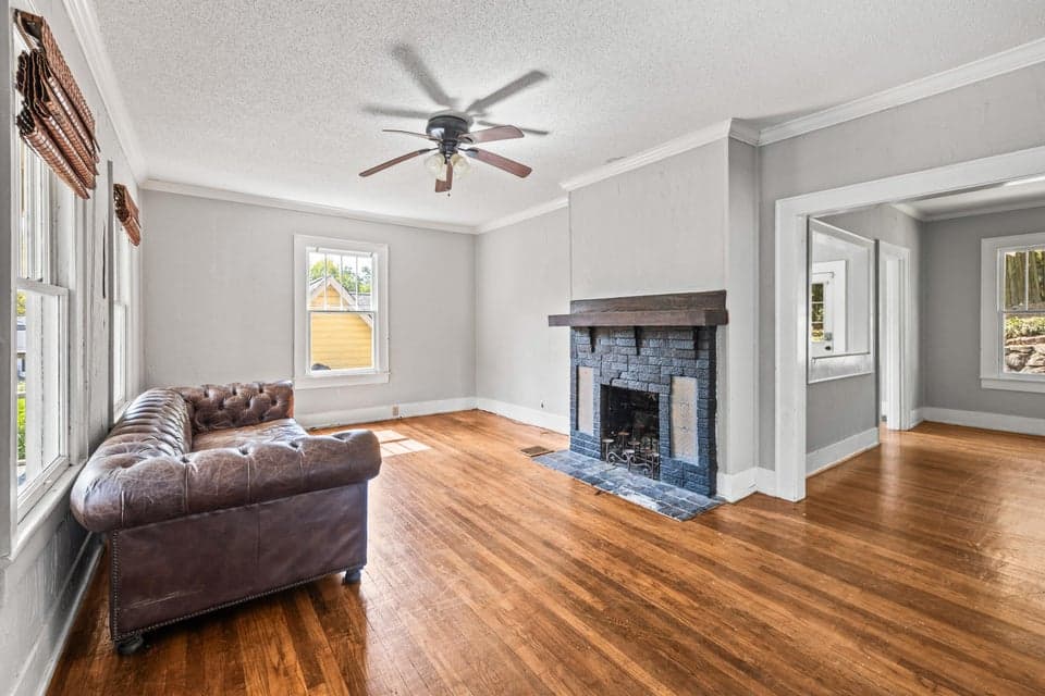 Additional photo 3 of 611 Tremont Street