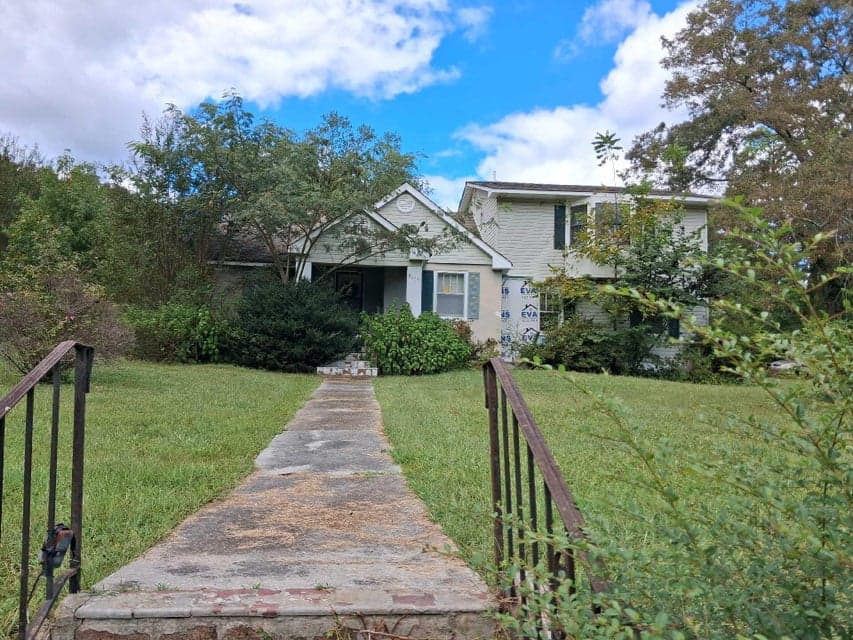 Photo of 8635 Walnut Road