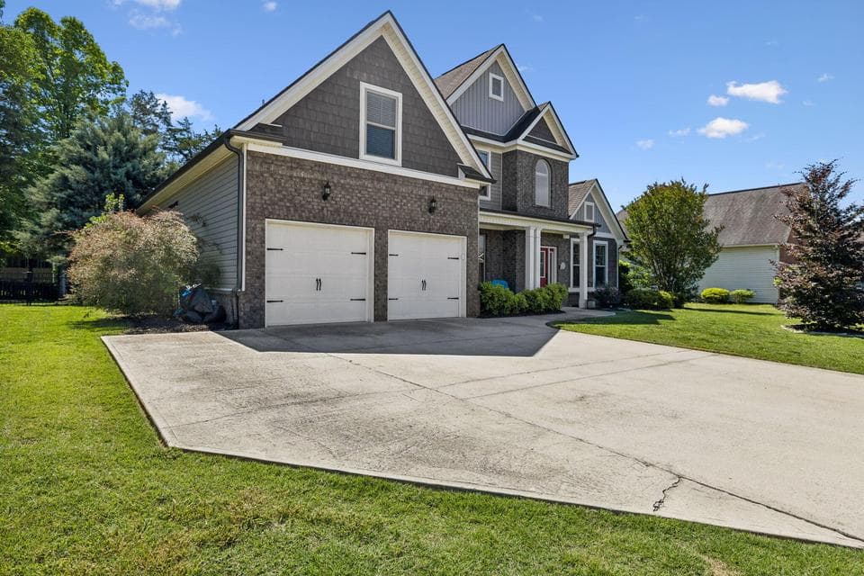Additional photo 3 of 8074 Fox Glove Drive