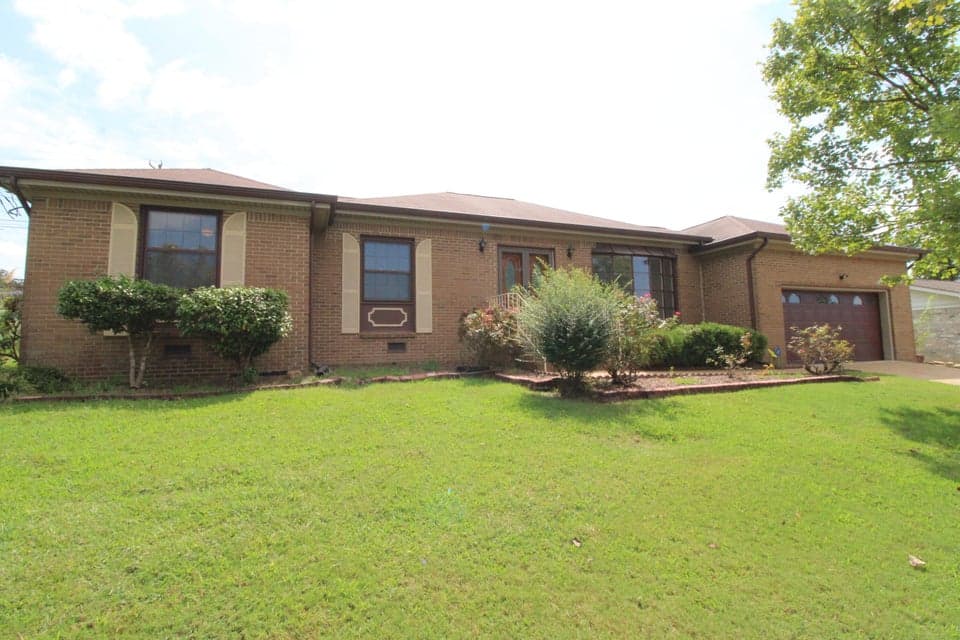 Photo of 2836 Nile Road