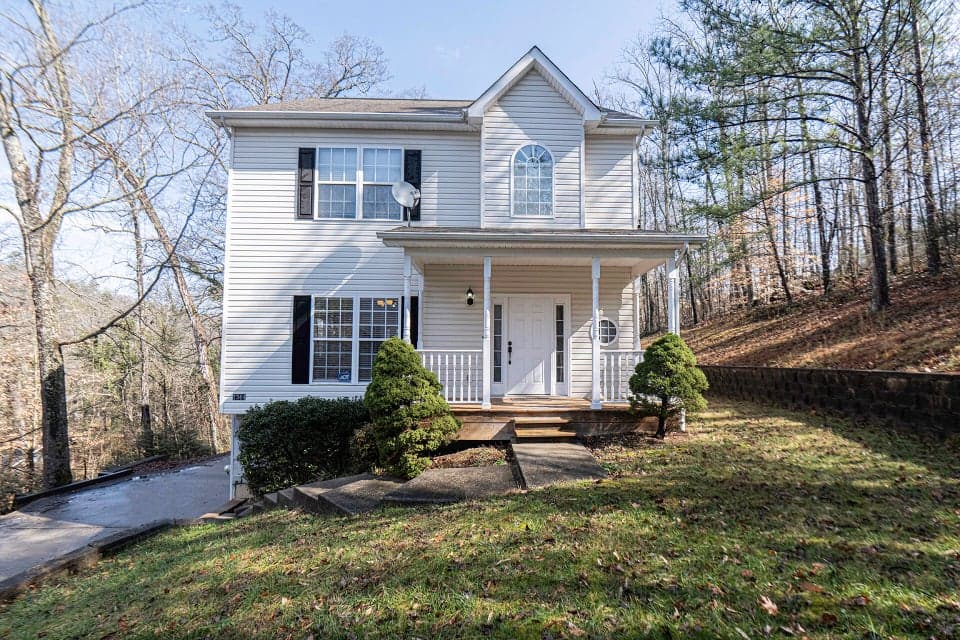 Photo of 1344 Springview Drive