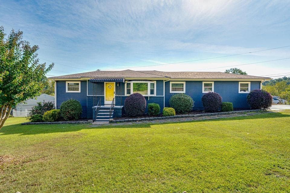 Photo of 700 Ely Road