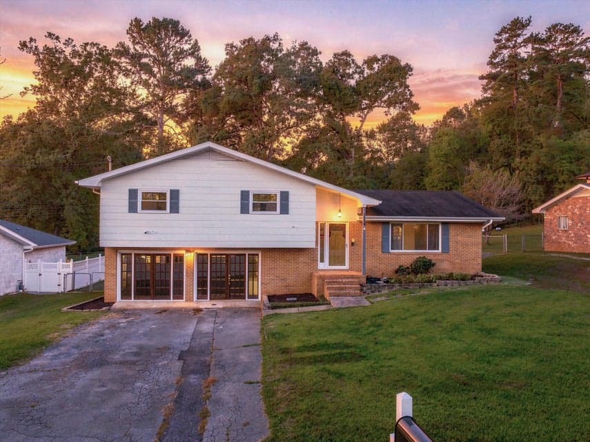 Photo of 3428 Crabtree Drive