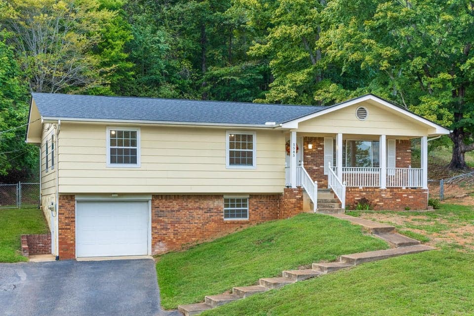 Photo of 5585 Tucker Road