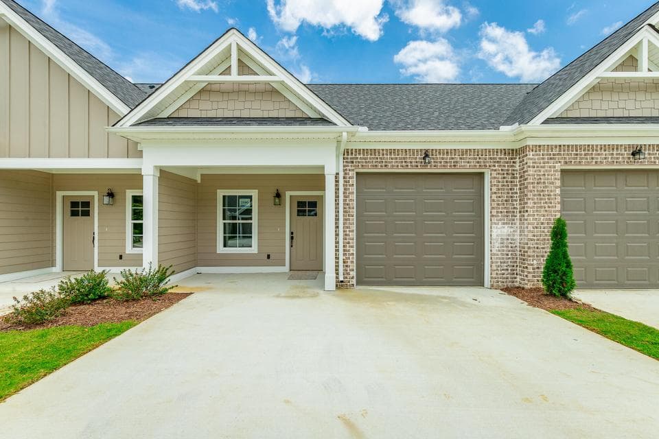 Photo of 2594 Bannerman Lane