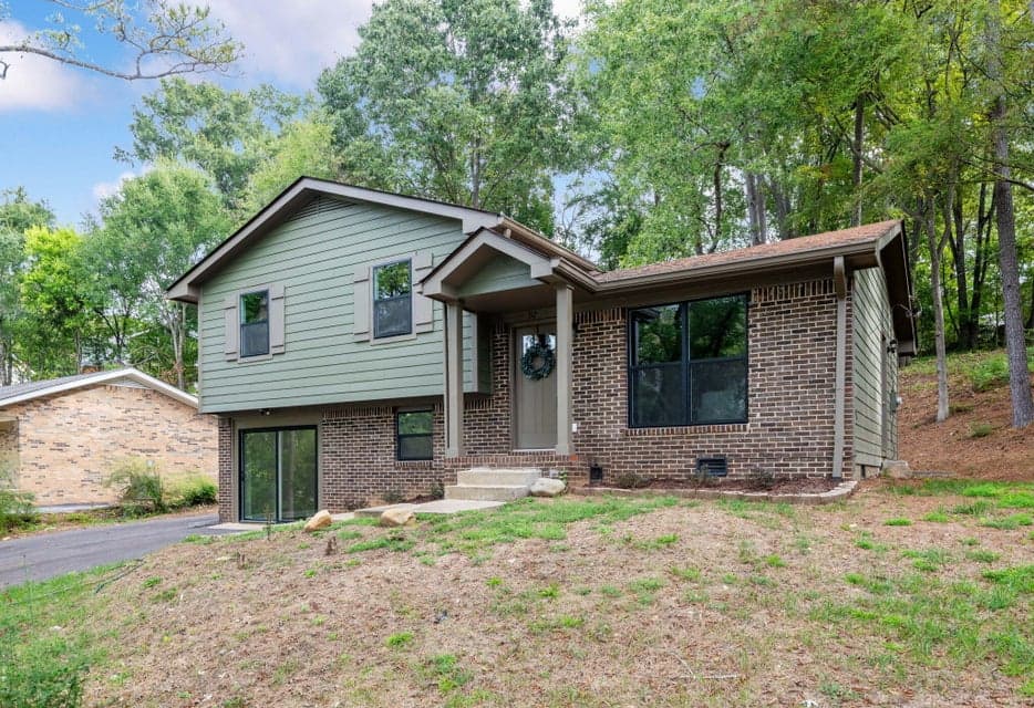 Photo of 312 Michelle Drive
