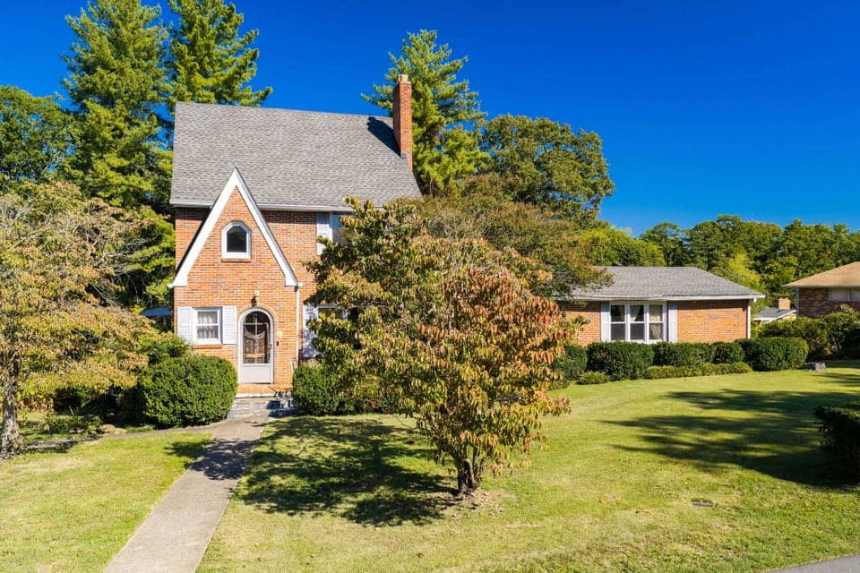 Photo of 1621 S Rugby Place