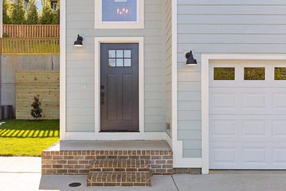 Additional photo 2 of 638 Ladd Avenue, 82