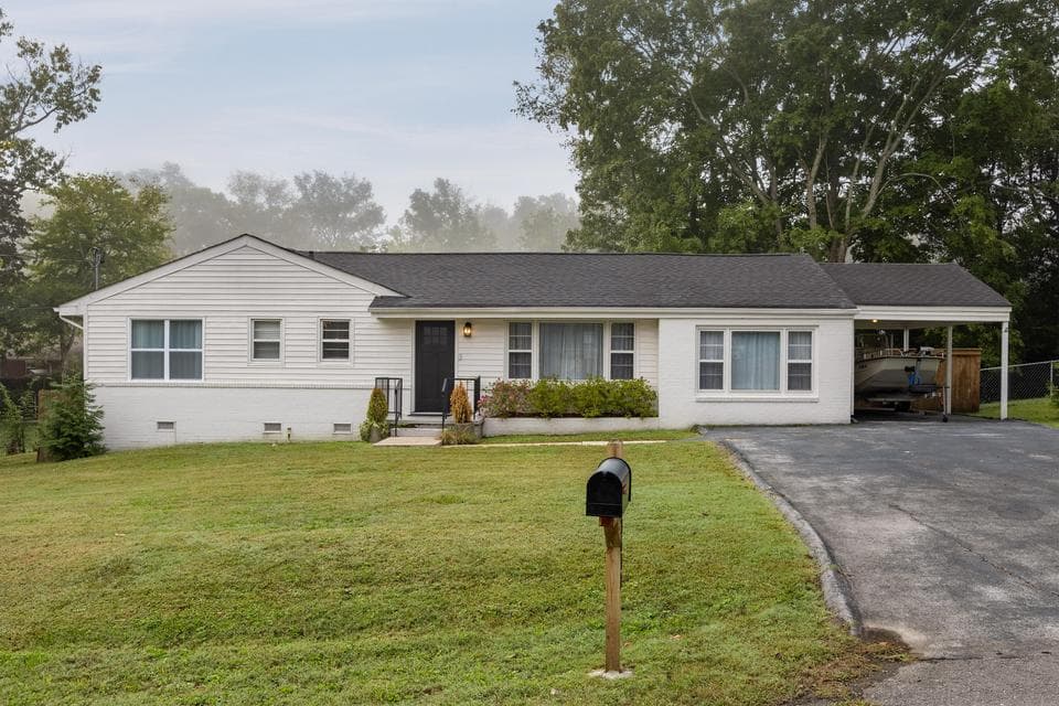 Photo of 3612 Altamira Drive