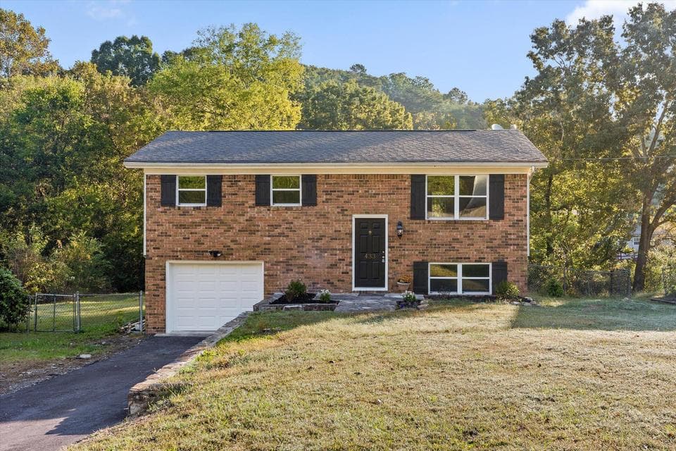 Photo of 433 Sevier Street