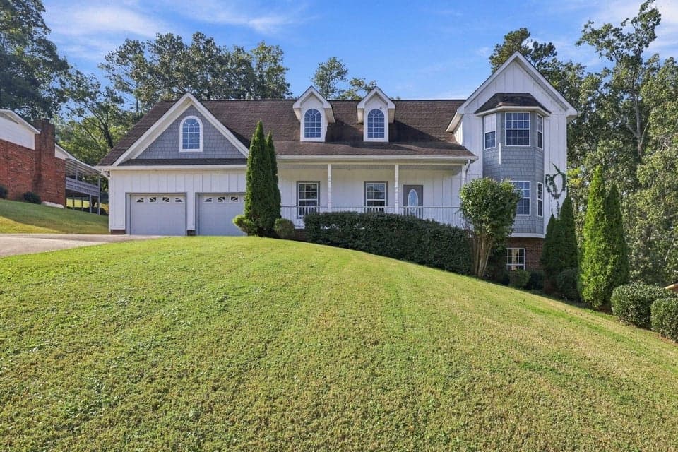Photo of 6920 Wake Robin Drive
