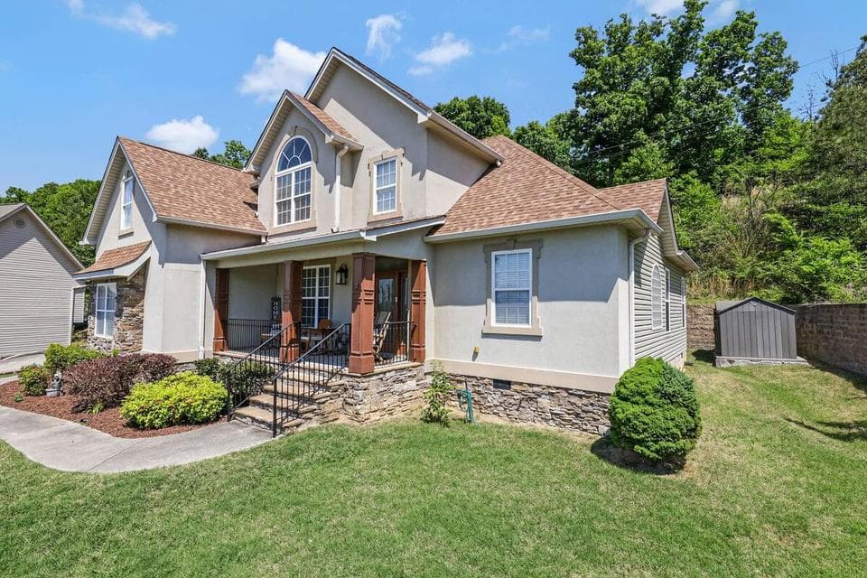 Additional photo 2 of 7321 Majestic Hill Drive