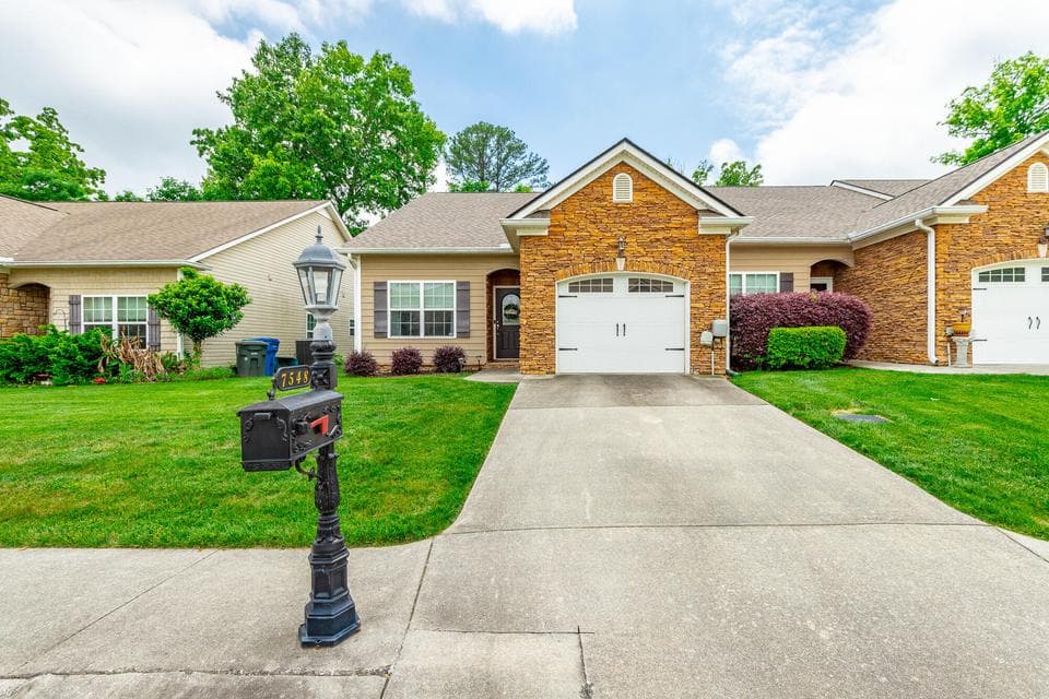 Additional photo 3 of 7548 Magnolia Leaf Lane