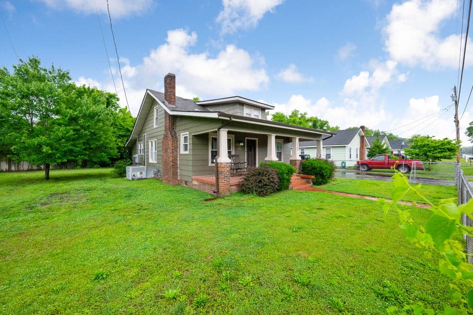 Additional photo 2 of 2109 Lyndon Avenue