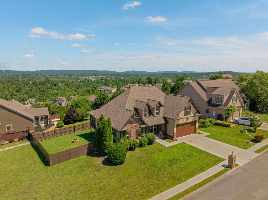 Additional photo 3 of 8155 Burgundy Circle