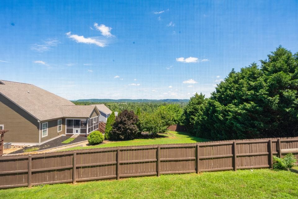 Additional photo 2 of 8155 Burgundy Circle