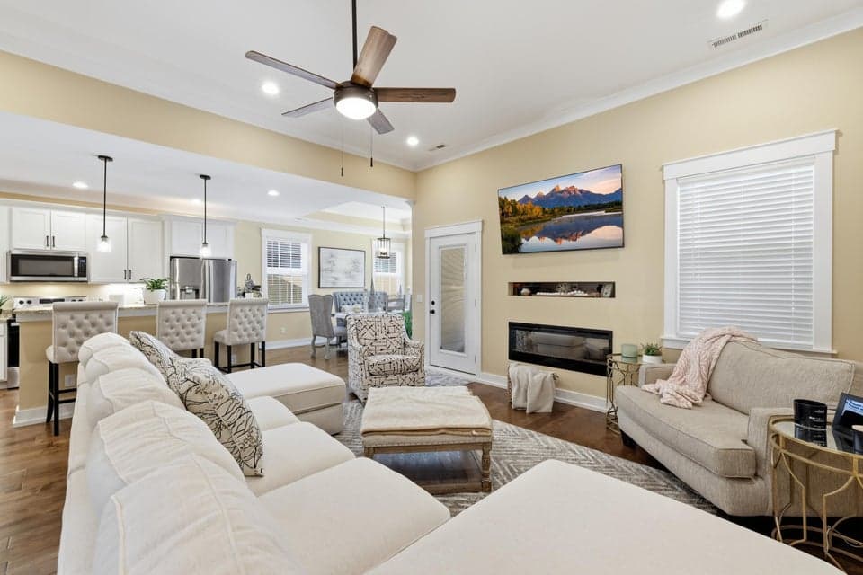 Additional photo 3 of 6871 Carnell Way