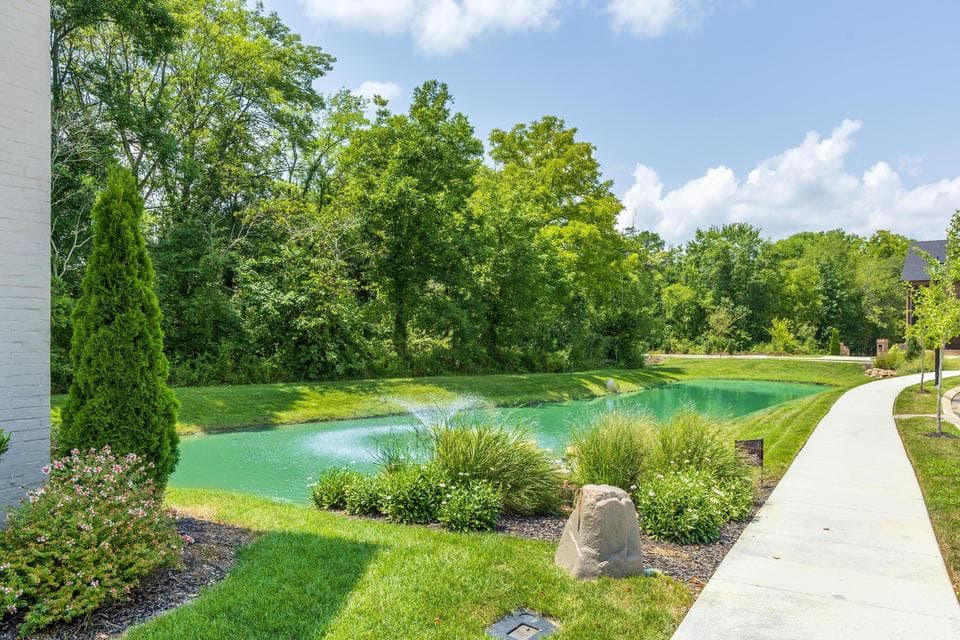 Additional photo 2 of 9474 Calder Circle