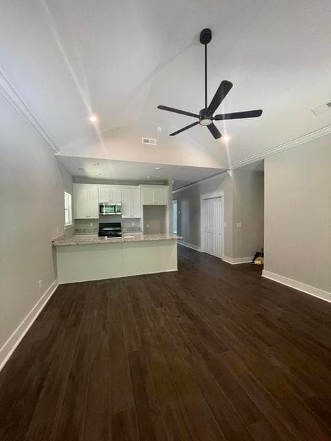 Additional photo 3 of 10 Charles Drive