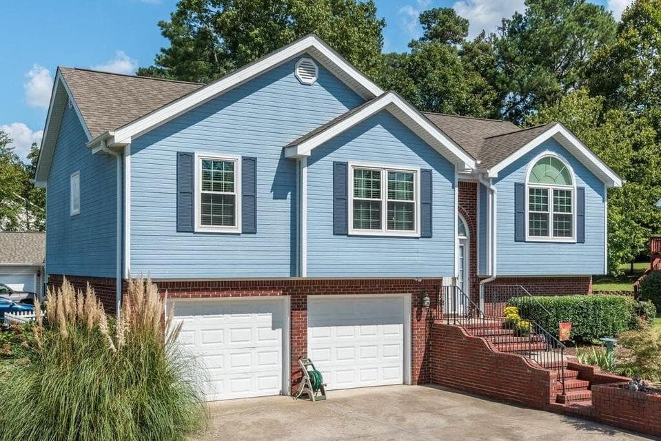 Additional photo 3 of 8557 Flowerdale Drive