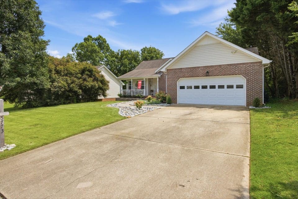Additional photo 2 of 5773 Sarah Drive