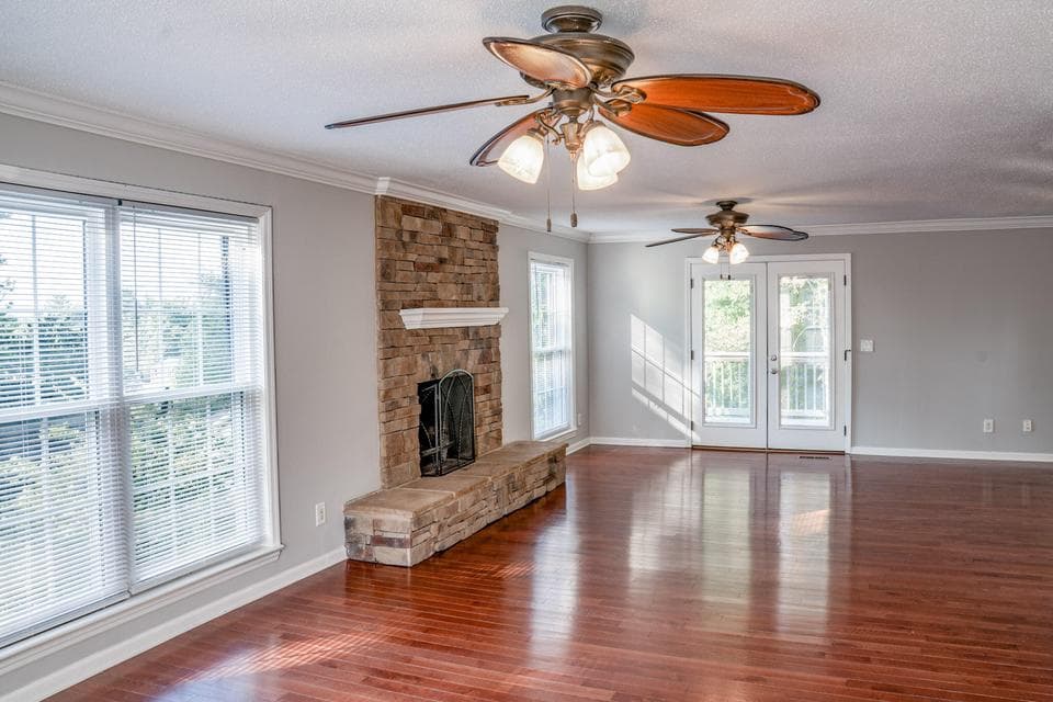 Additional photo 3 of 1705 Spring View Lane