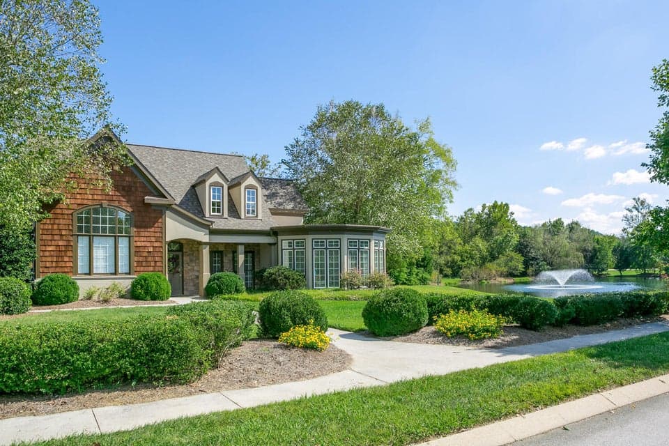 Additional photo 3 of 9329 Windrose Circle