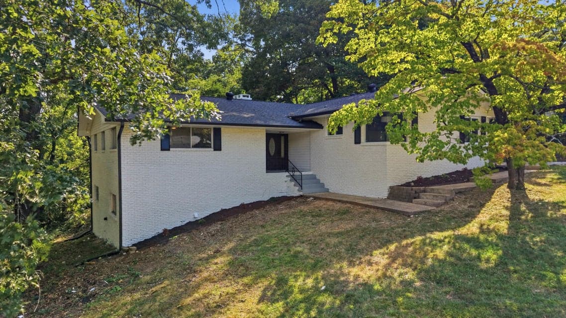 Additional photo 2 of 410 Paragon Drive