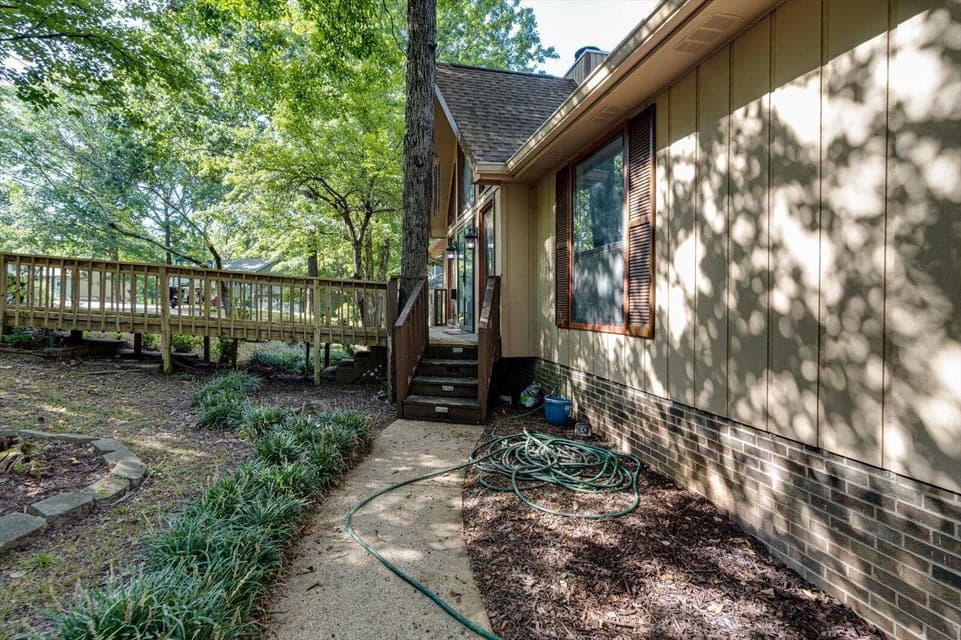 Additional photo 2 of 6822 Hampton Wood Circle