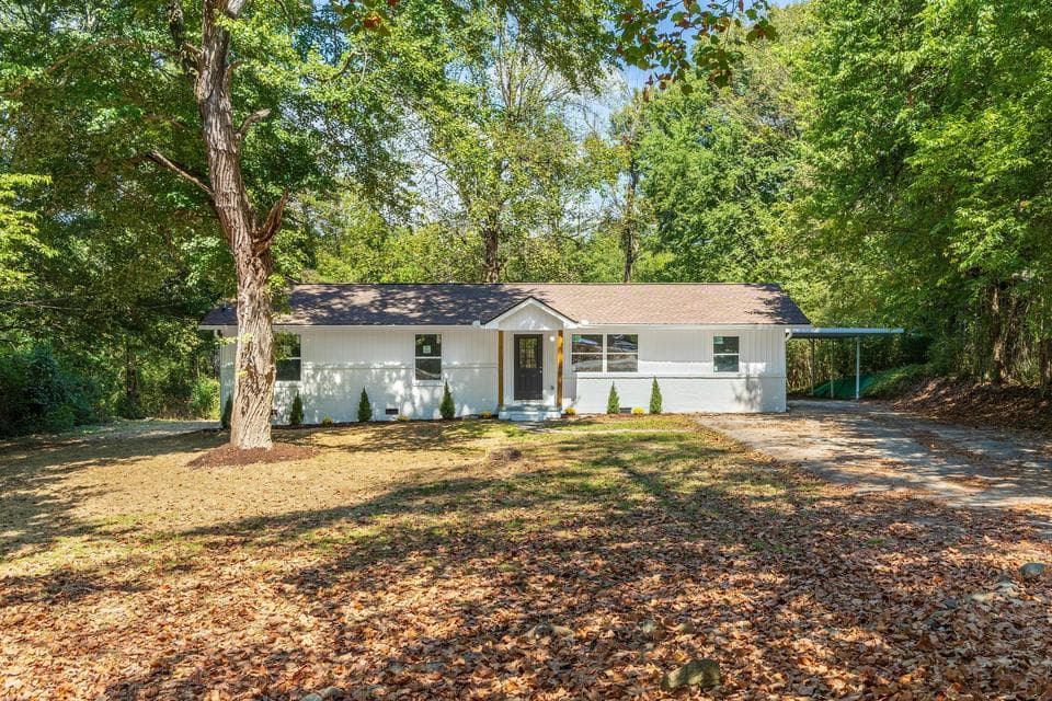 Additional photo 2 of 7455 Moses Road