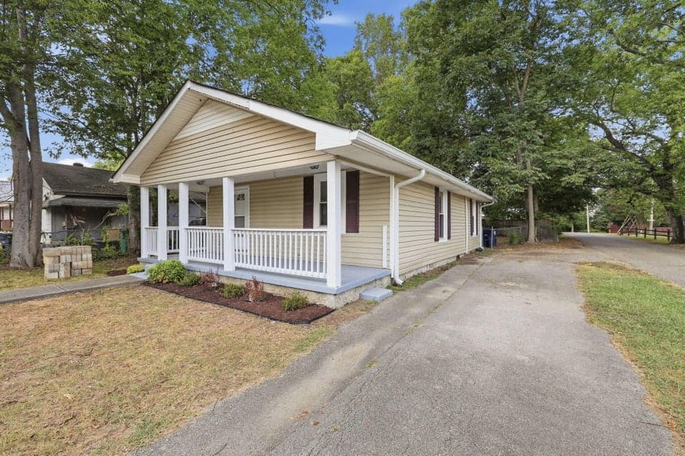 Additional photo 2 of 5323 Spriggs Street