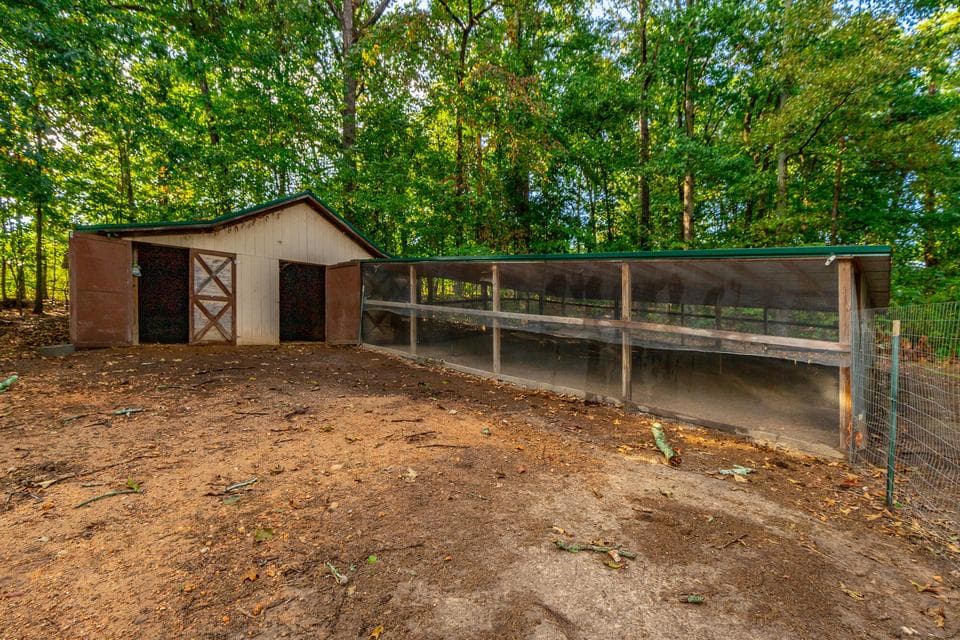 Additional photo 3 of 8983 Hale Road