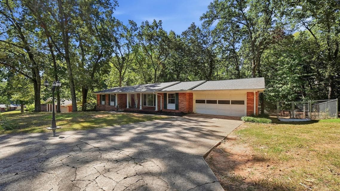Additional photo 2 of 5835 Northshore Drive