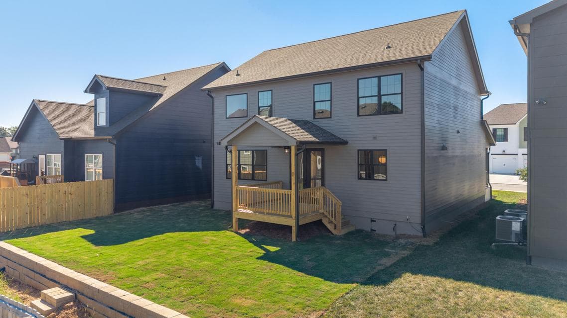 Additional photo 3 of 526 Prema Drive
