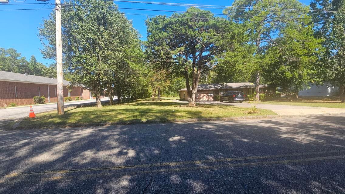Additional photo 2 of 7465 &7467 Pinewood Drive