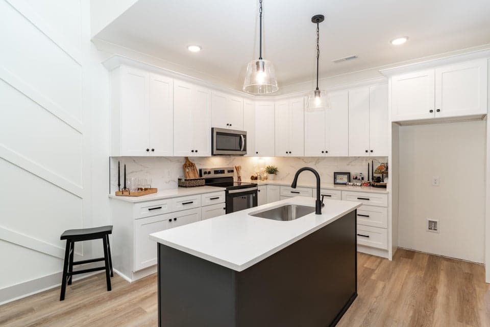 Additional photo 3 of 2221 Jenkins Road, 103