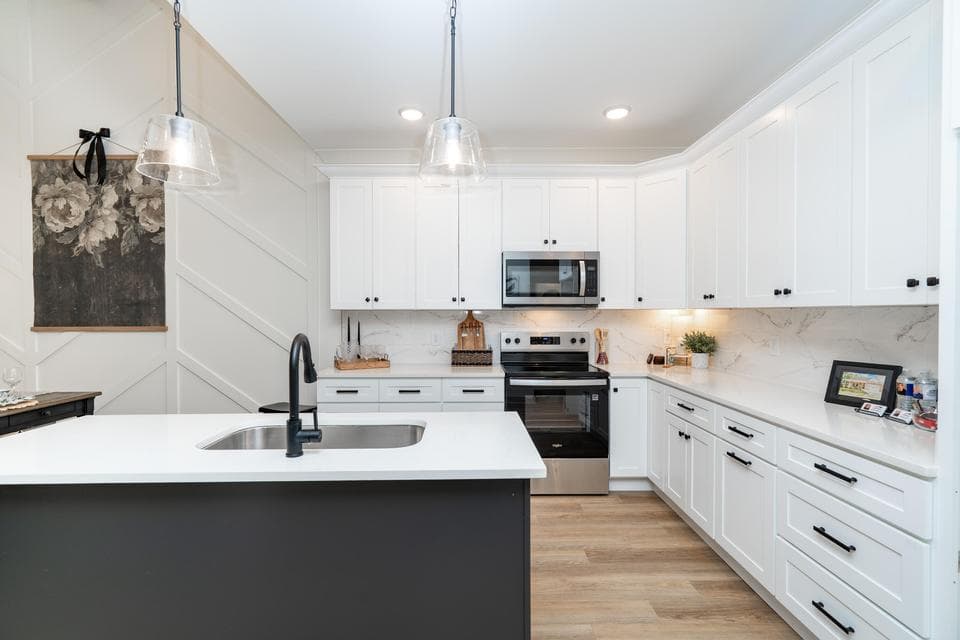 Additional photo 2 of 2221 Jenkins Road, 105