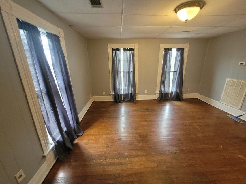 Additional photo 3 of 407 Colville Street, B