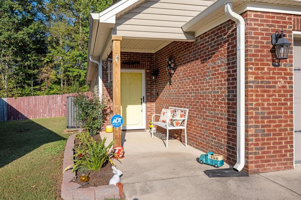 Additional photo 2 of 6721 Petunia Court